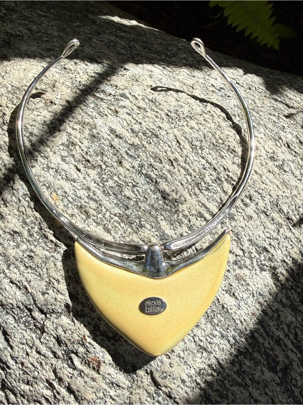 Alexis Bittar large statement lucite pendant used,perfect condition - Picture 3 of 5